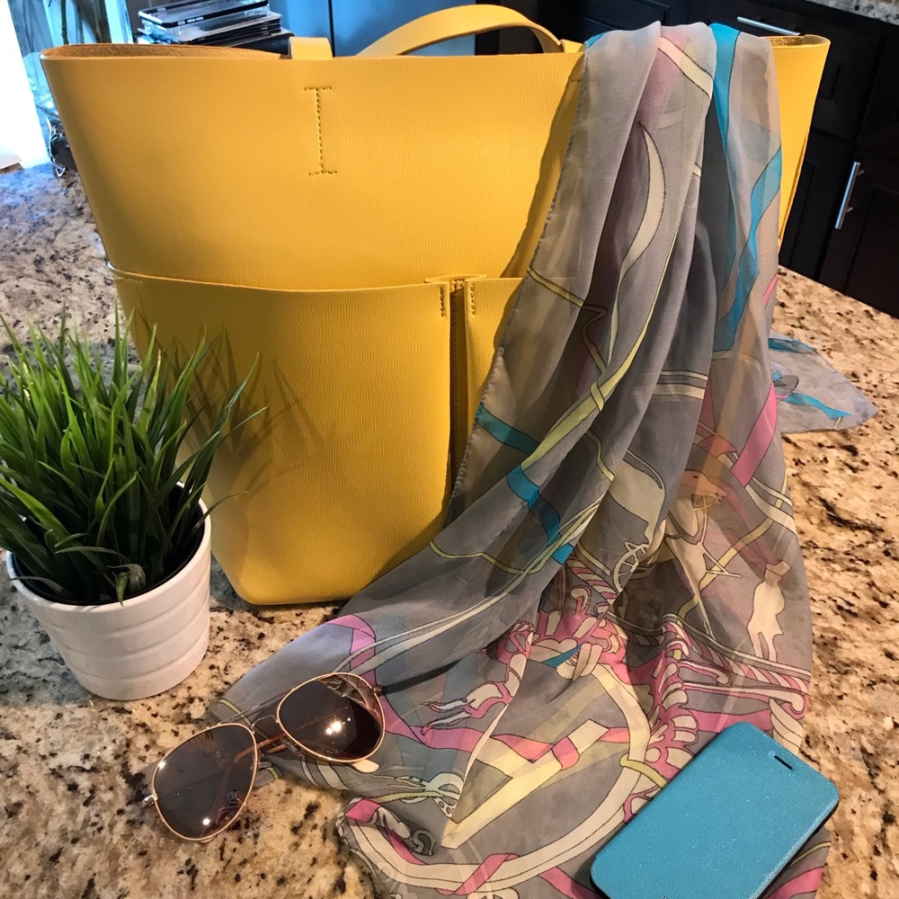 EUC Gorgeous oblong scarf multiple color